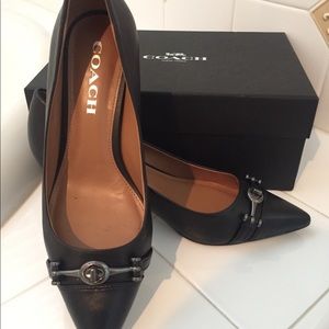 Coach lauri black pumps size 7